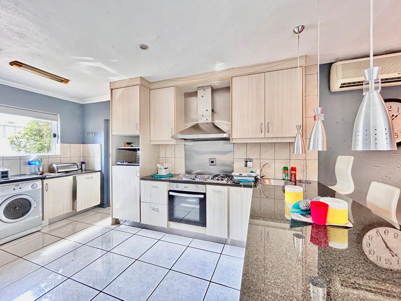 4 Bedroom Property for Sale in Caribbean Beach Club North West
